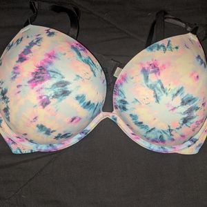 VS Pink wear everywhere super push up bra